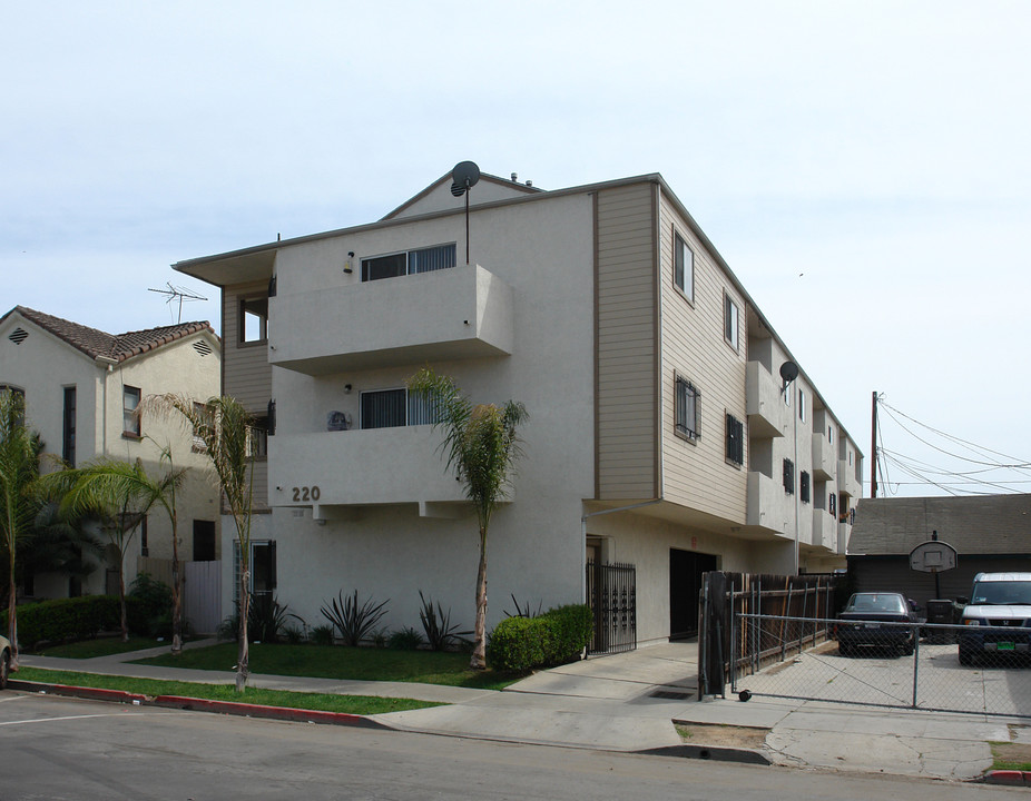 Twelve Street Apartments in Long Beach, CA - Foto de edificio