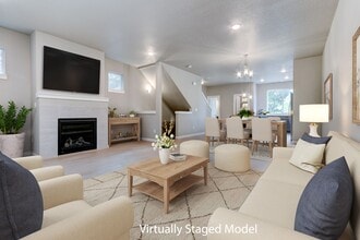 21319 SW Ortiz Ln in Beaverton, OR - Building Photo - Building Photo