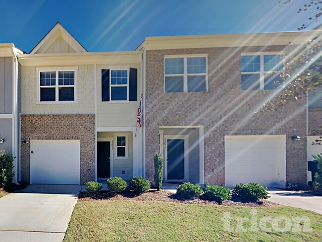 11877 Fuller St in Hampton, GA - Foto de edificio - Building Photo