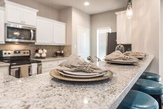 AUGUST PRE-LEASE!! 4/4.5 in Pershing Pointe! in College Station, TX - Building Photo - Building Photo