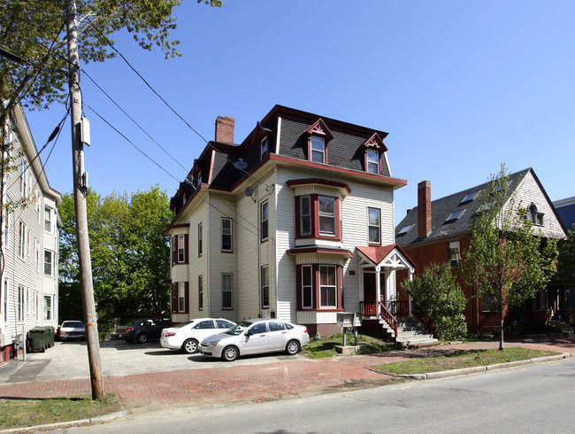 493 Cumberland Ave in Portland, ME - Building Photo - Building Photo