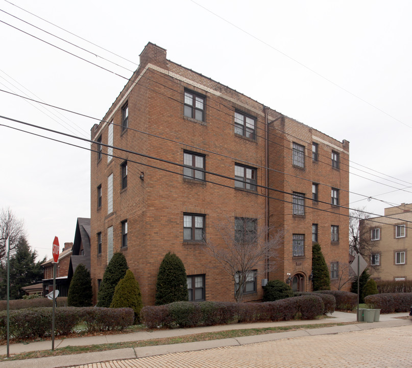 226 Mccully St in Pittsburgh, PA - Foto de edificio