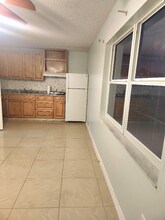 111 Hermosillo Dr in Kissimmee, FL - Foto de edificio - Building Photo