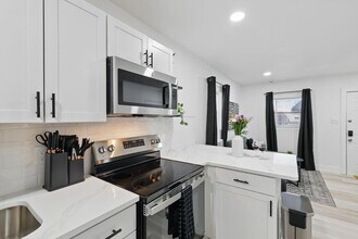 2336 Minnie St, Unit SI ID1514809P in Haltom City, TX - Foto de edificio - Building Photo