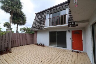 746 NW 10th Terrace in Stuart, FL - Building Photo - Building Photo