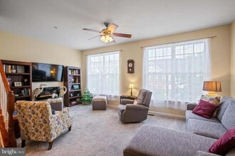 23450 Dahlia Cir in California, MD - Building Photo - Building Photo