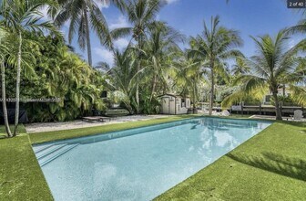 7960 Hawthorne Ave in Miami Beach, FL - Building Photo - Building Photo