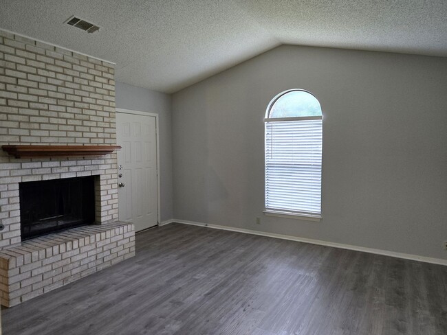 1418 Chapel Downs in Waco, TX - Building Photo - Building Photo