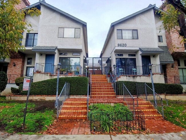 property at 9620 Sepulveda Blvd