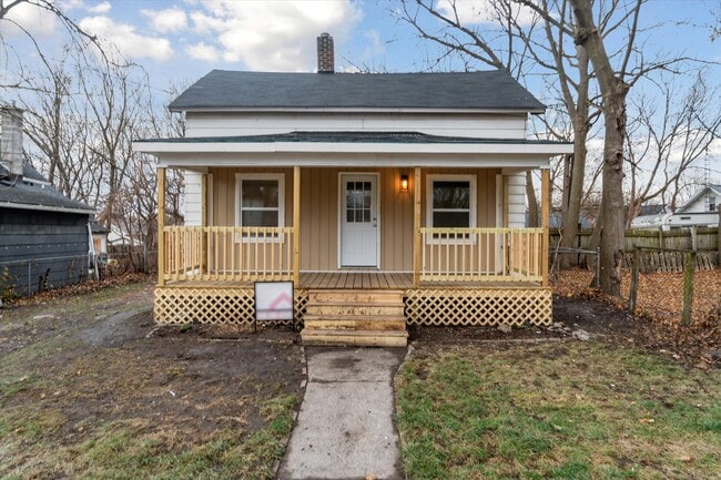 1025 Cady Ct in Lansing, MI - Building Photo - Building Photo