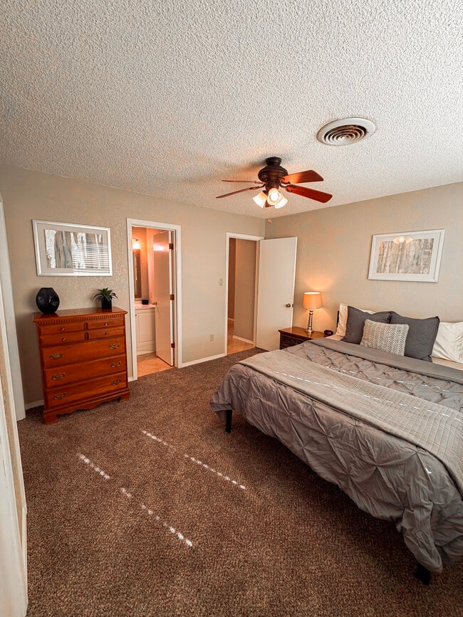 2310 Nevada Dr in Alamogordo, NM - Building Photo - Building Photo