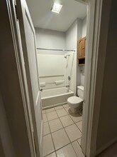 4653 Cecil Pl, Unit B in St. Louis, MO - Foto de edificio - Building Photo