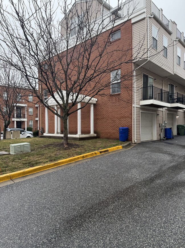 4630 Dillon St in Baltimore, MD - Foto de edificio - Building Photo