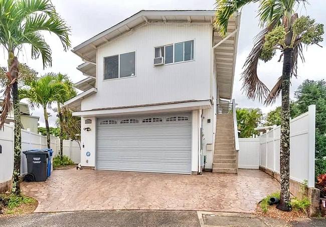 2453 Aapi Pl in Pearl City, HI - Foto de edificio - Building Photo