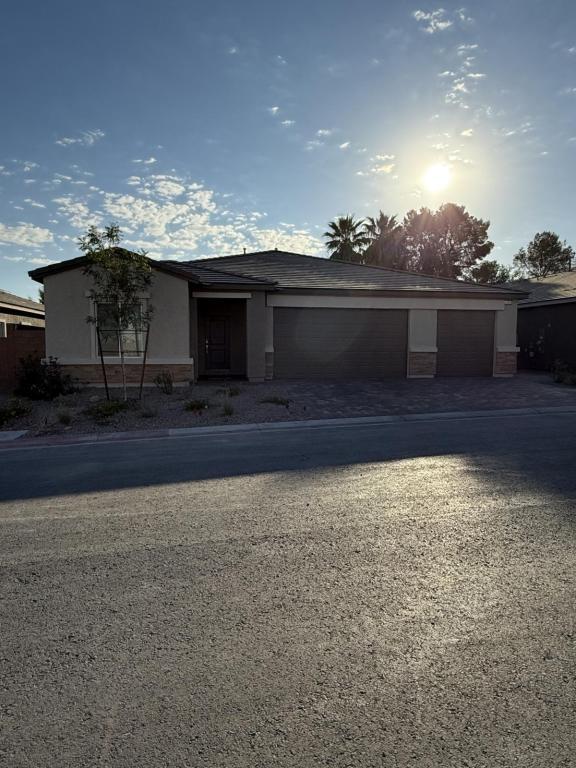 4286 Rosalyn Ridge St in Paradise, NV - Building Photo - Building Photo