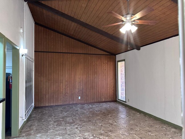 126 Conference Dr in Bastrop, TX - Building Photo - Building Photo