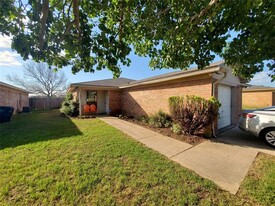 3621 Hulen Park Cir