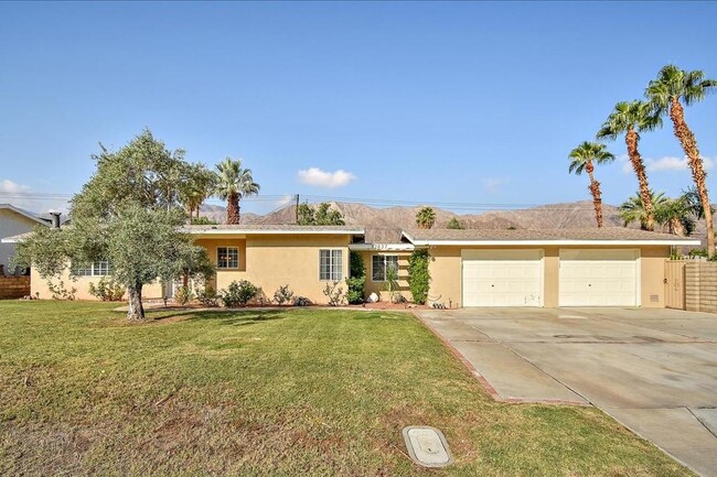 property at 52637 Avenida Villa