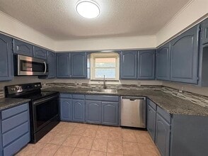 1508 Hollowbrook Ct in Fort Worth, TX - Building Photo - Building Photo