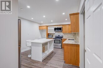 1522 King St E in Kitchener, ON - Building Photo - Building Photo