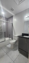424 W Chavez St in Edinburg, TX - Building Photo - Building Photo