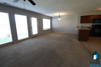 4830 NW Pemberly Ln in Lincoln, NE - Building Photo - Building Photo