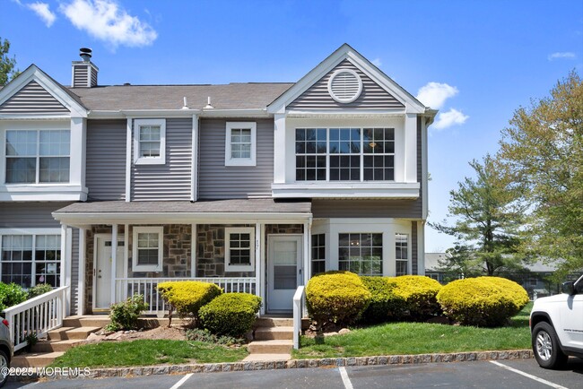 property at 17 Mainbraid Ct