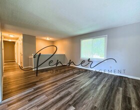2707 S Coachman Dr in Independence, MO - Building Photo - Building Photo