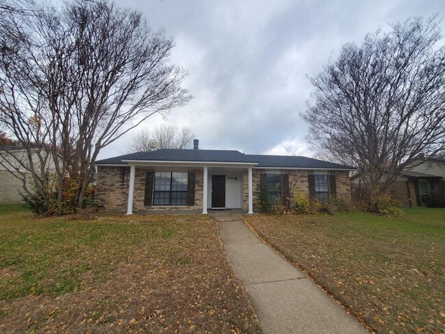 property at 6305 Monahans Ct