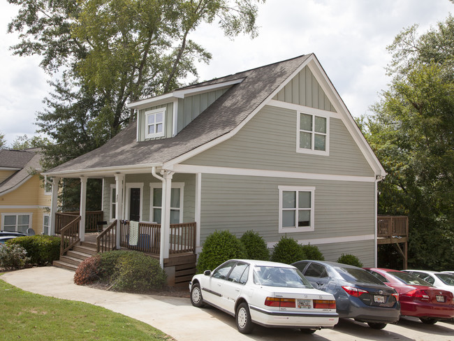 580 S Poplar St in Athens, GA - Building Photo - Building Photo