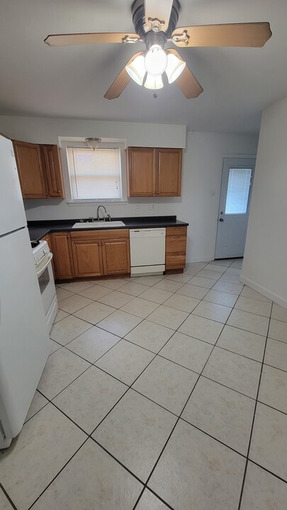 517 Gassen St, Unit 2 in Luling, LA - Building Photo