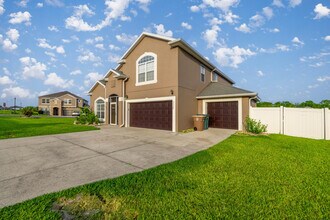 5438 SW 49th Ave in Ocala, FL - Foto de edificio - Building Photo