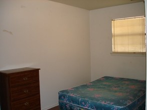 51 23rd St SW in Paris, TX - Foto de edificio - Other