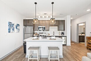 Madison at Owl's Head in Freeport, FL - Building Photo