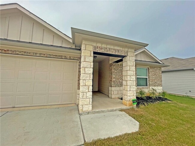 5825 Shanjia Dr in Austin, TX - Building Photo - Building Photo