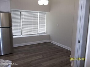 8072 Kilwinning Ln in Jacksonville, FL - Building Photo - Building Photo