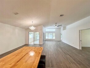 1435 Stroud Ct in New Port Richey, FL - Building Photo - Building Photo