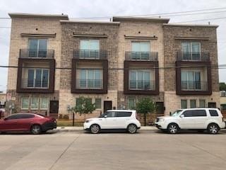 property at 312 Feliks Gwozdz Pl