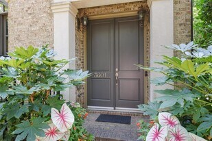 3601 Habersham Rd NW in Atlanta, GA - Building Photo