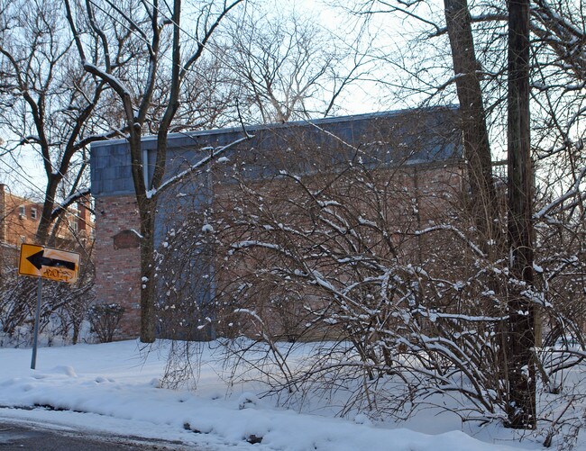 2898 Marshall Ave in Cincinnati, OH - Foto de edificio - Building Photo