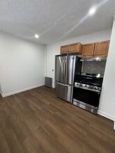 438 4th St in Carlstadt, NJ - Building Photo - Building Photo