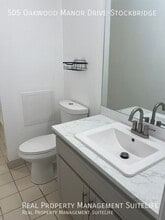 505 Oakwood Manor Dr in Stockbridge, GA - Building Photo - Building Photo