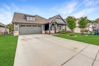11820 Bloom Bnd in Schertz, TX - Building Photo - Building Photo