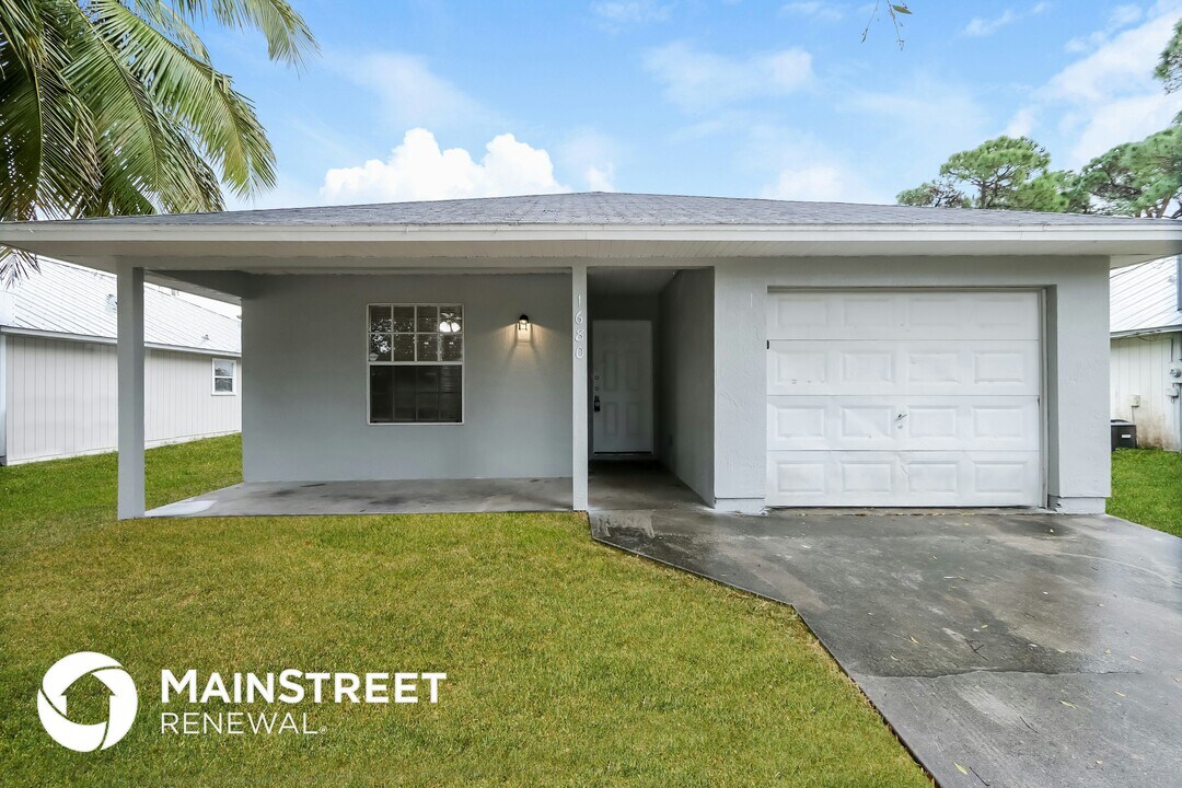 1680 19th Ave SW in Vero Beach, FL - Building Photo