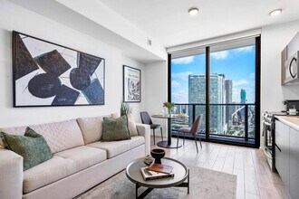 398 NE 5th St in Miami, FL - Building Photo - Building Photo