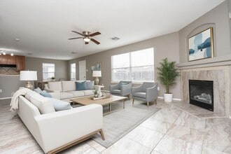 642 Kiley Dr in Houston, TX - Building Photo - Building Photo