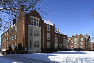 The Sedgewick in Shaker Heights, OH - Foto de edificio - Building Photo