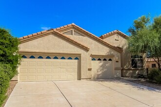 6498 W Castle Pines Way in Tucson, AZ - Building Photo - Building Photo