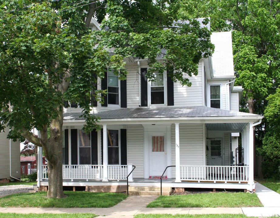 127 E Green St in Westminster, MD - Building Photo