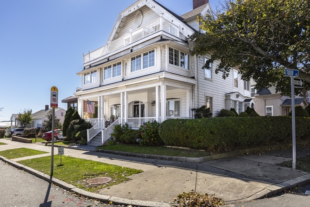 4 Tudor St in Lynn, MA - Building Photo